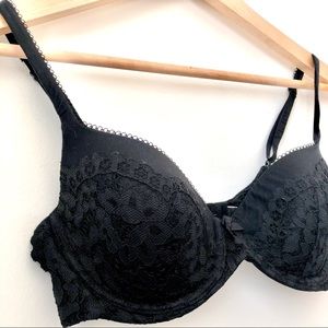 Victoria’s Secret Body by Victoria Lined Demi 34C